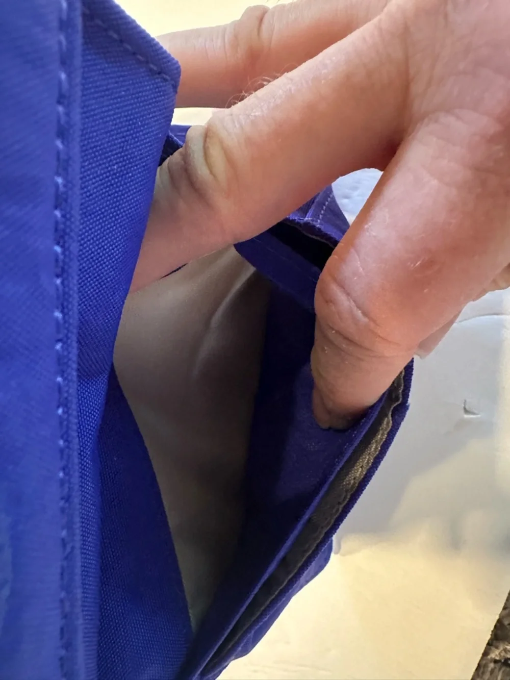 Kipling like new, retired striking purple wallet. - Picture 6 of 14